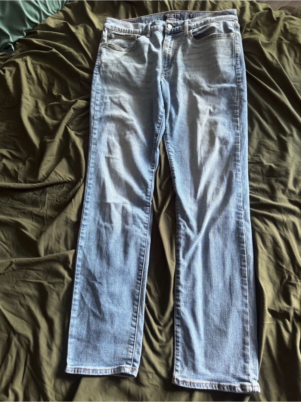 Lucky Brand Light Wash Straight-Leg Jeans